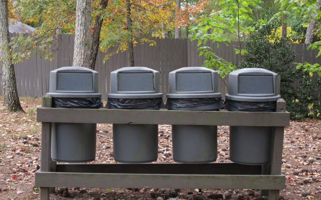 trash, trash cans, can, bin, garbage, container, waste, rubbish, recycle, recycling, basket, environment, disposal, environmental, trashcan, plastic, pollution, refuse, lid, bin, bin, bin, trashcan, trashcan, trashcan, trashcan, trashcan